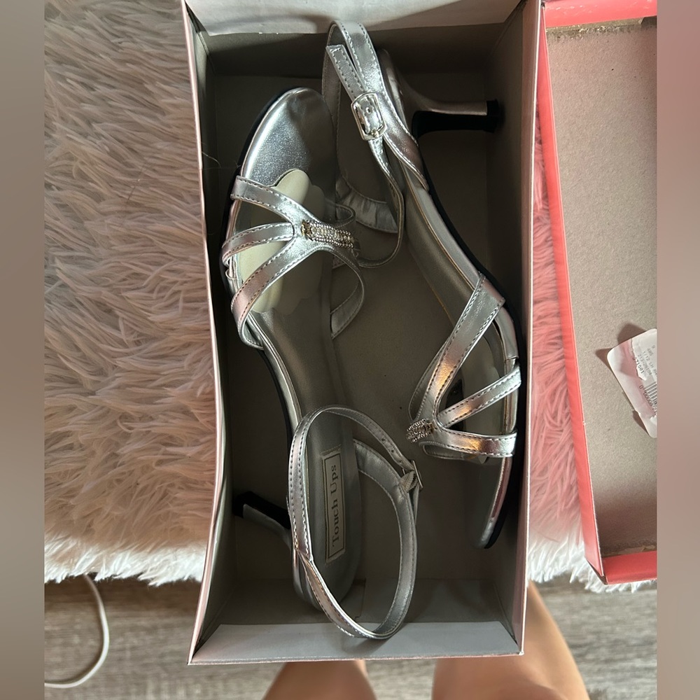 Silver Kitten Heels size 9